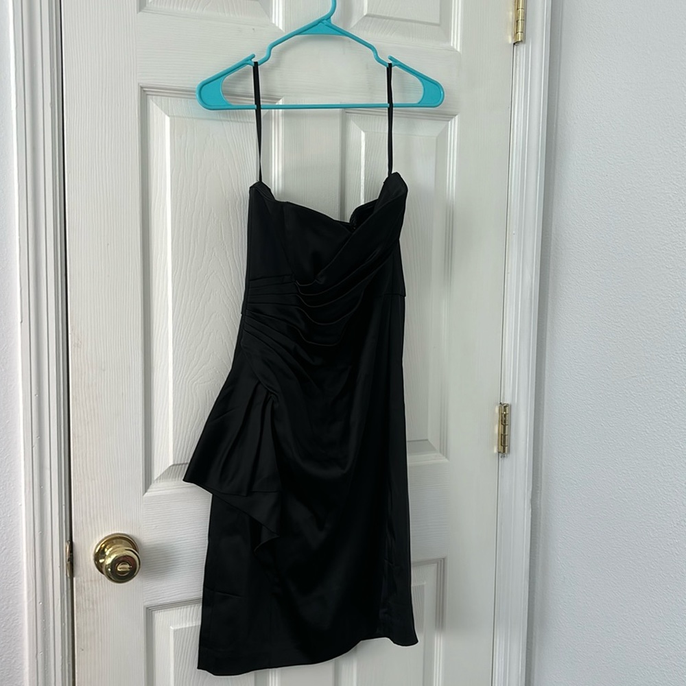 WHBM size 6 black satin strapless body con dress
